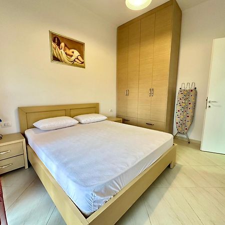 Aqua Apartments Seaview Sarandë Exterior foto