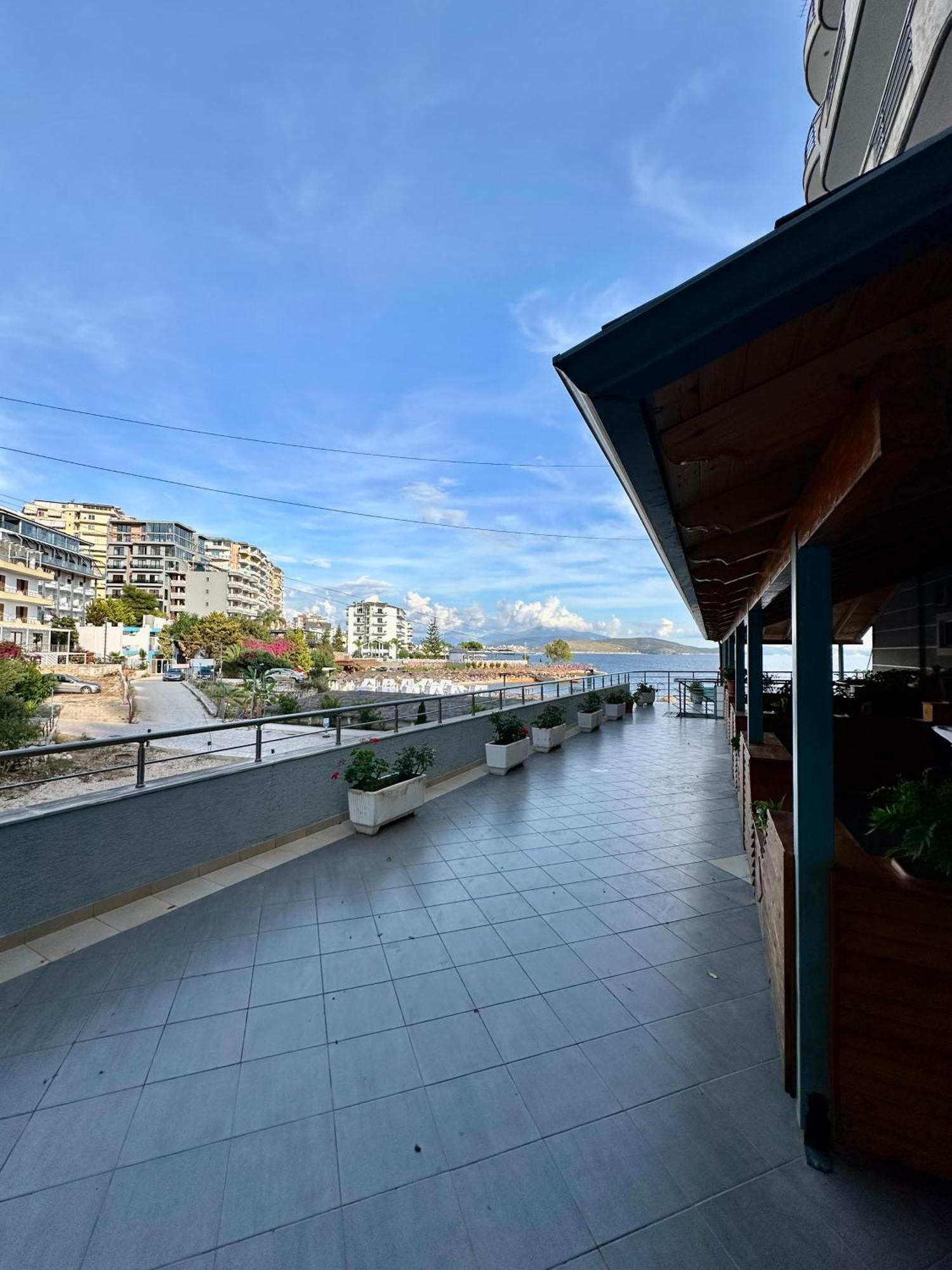 Aqua Apartments Seaview Sarandë Exterior foto